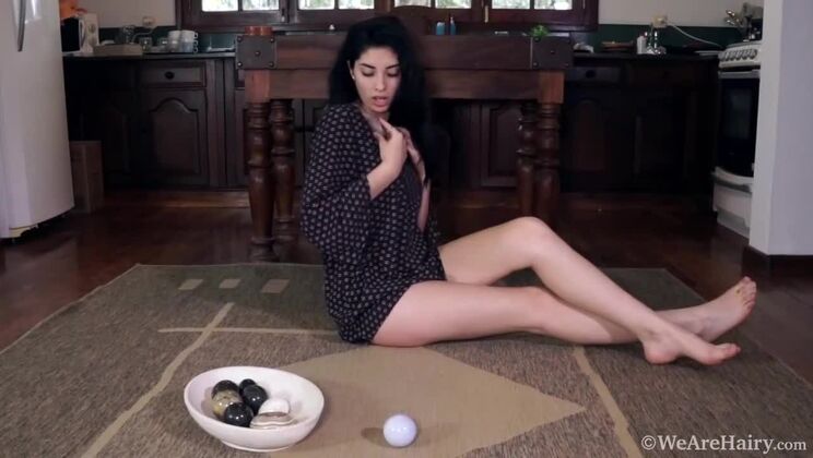 Hairy Solo Ornella Rubs Herself with Stones