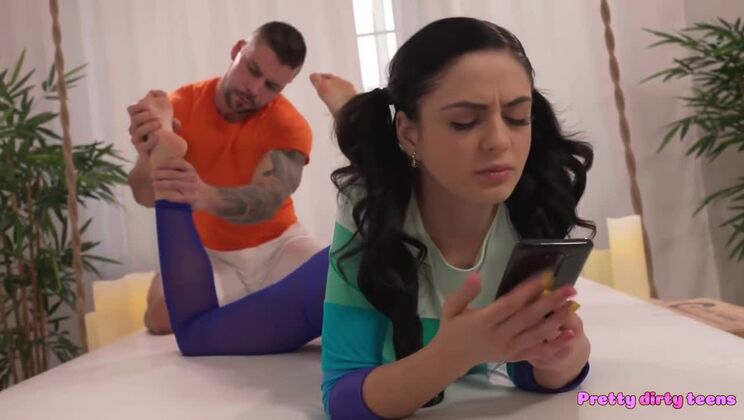 [PrettyDirtyTeens] - Gentle Massage Turns into Fuck for Teen Mia Trejsi - Mia Trejsi