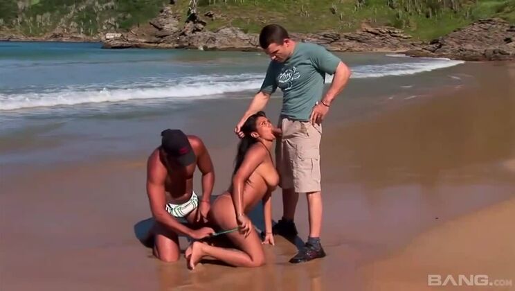 Beach Anal Threesome with Brunette and Double Penetration