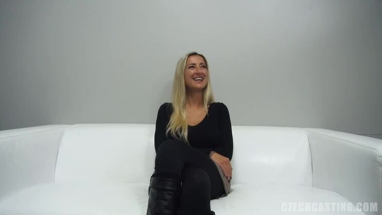 Daria's Seductive European Charm