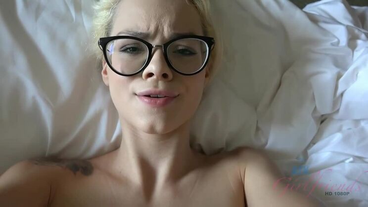 Tattooed Girlfriend Elsa Jean Loves Big Cock Creampie