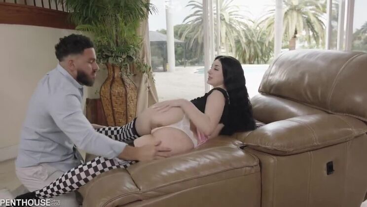 Skylar Vox - Big Ass Brunette Cum Play