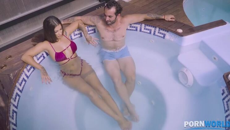 Spanish Brunette Susy Gala Takes Rough Sex & Cum on Face