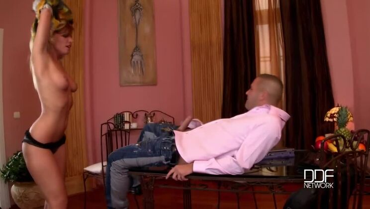 Deepthroat with Tiffany Rousso - A Creamy Experience