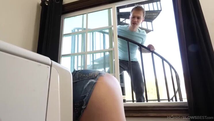 [MommyBlowsBest] - Christie Stevens Gets Covered in POV Scene