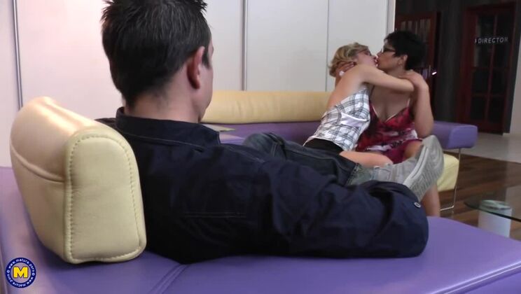 Mature Lesbians Enjoy a Facial Threesome