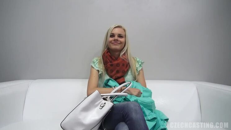 Blonde Bomb Katerina