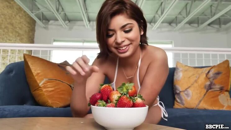 Creamy Brunette Facial