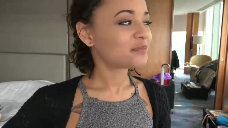 POV Amateur Sex with Skinny Tattooed Holly Hendrix