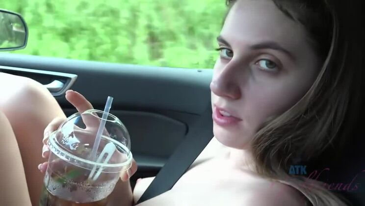 Niki Snow's Outdoor Flashing and POV Fingering