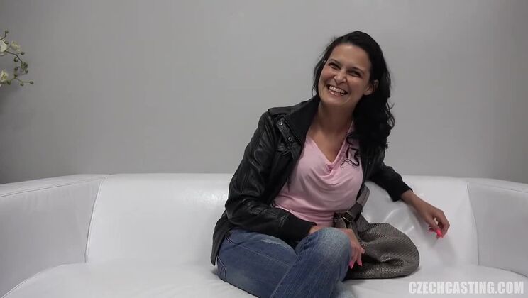 Brunette Beauty Radka Plays