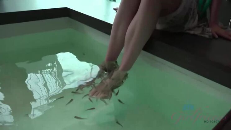 Amateur Foot Fetish Fun with Elena Koshka