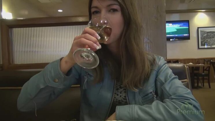 [ATKGirlfriends] - Amateur Susan Ayn's Girlfriend Foot Fetish - Susan Ayn