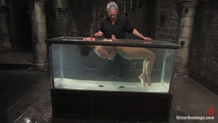 Jandi Lin - BDSM and Fetish Star