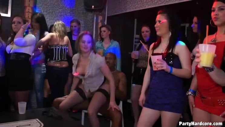 Blonde and Brunette Amateur Party - Hardcore Vol. 71