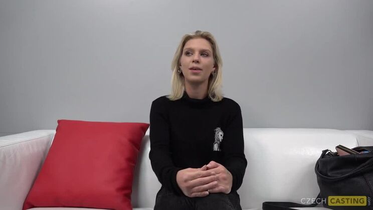 Czech Blonde Casting: Vendy's Pleasure