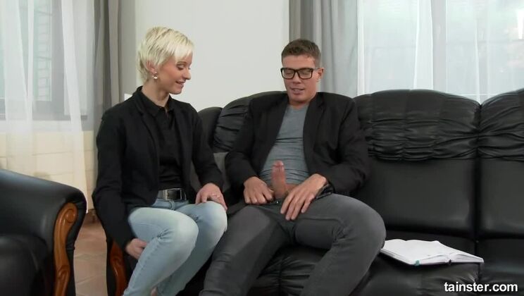 Cumshot after Deepthroat Lesson