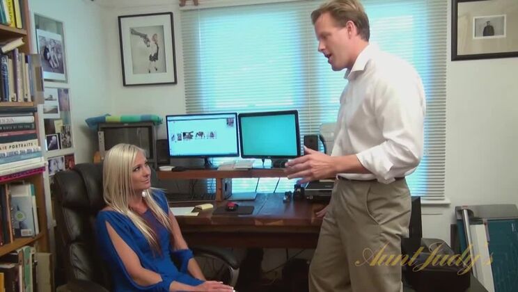 [AuntJudys] - Blonde Elizabeth Sucks with Style - Elizabeth