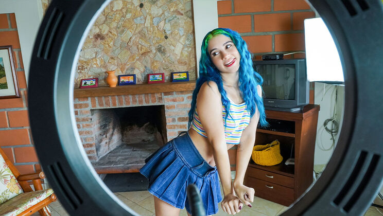 [IMadePorn] -  Huge Delivery and Cock 