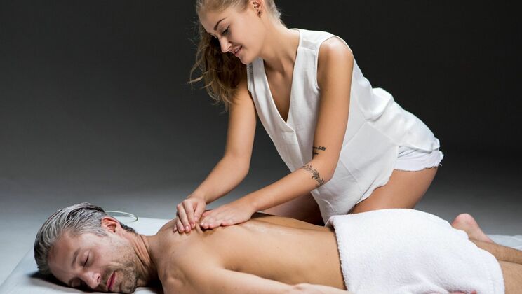 [Joymii] - Double Cum on Blonde Tiffany Tatum During Massage - Lutro - Tiffany Tatum