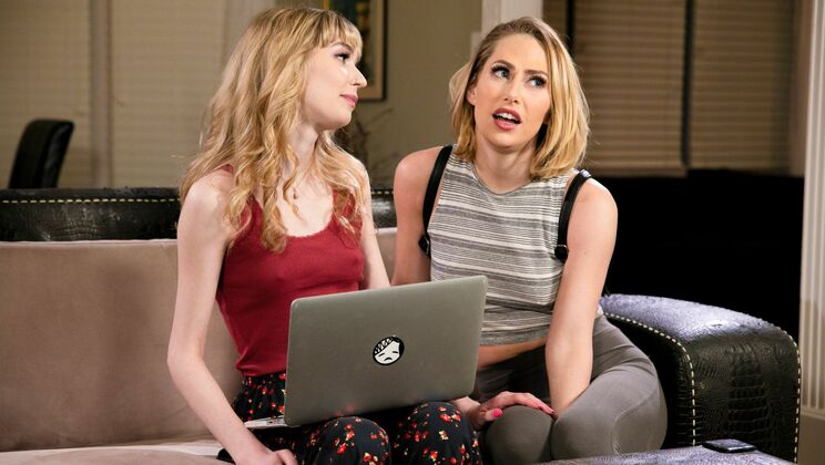 [Girlsway] - Face Sitting and More: Lesbian College Fun - Carter Cruise - Marykate Moss