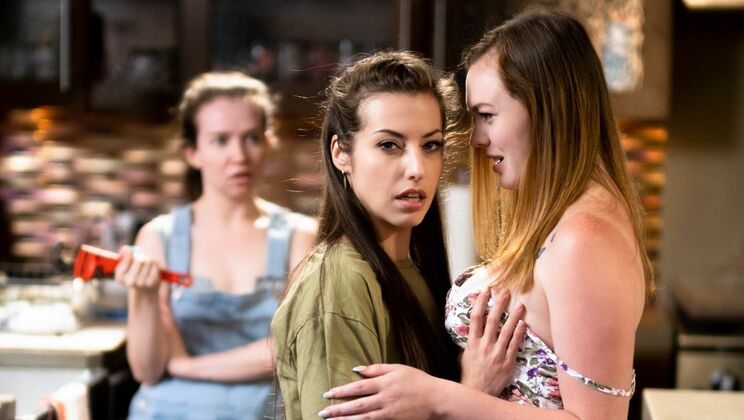 Spencer Bradley and Samantha Reigns Lesbian Scene