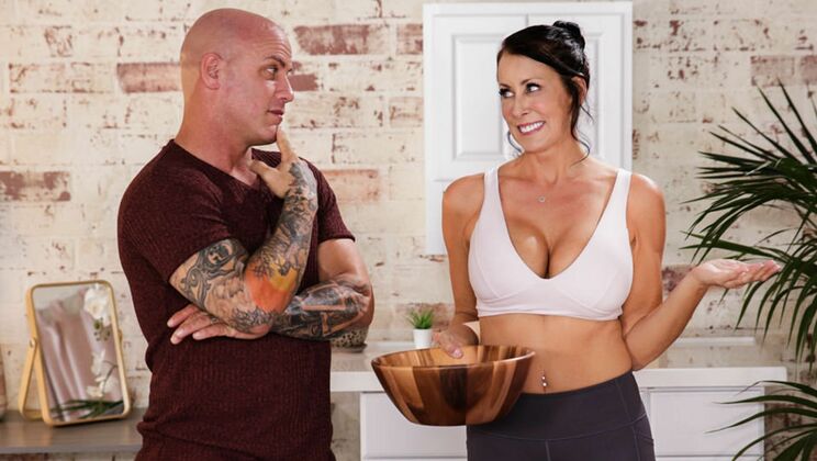 [NuruMassage] - MILF Reagan Foxx Enjoys a Titty Fuck - Reagan Foxx - Derrick Pierce