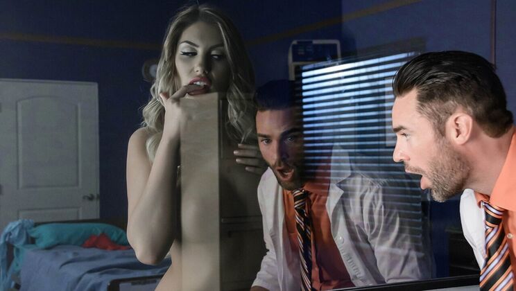 Pussy Fever: Athletic Brunette Fucks in Missionary & Cowgirl