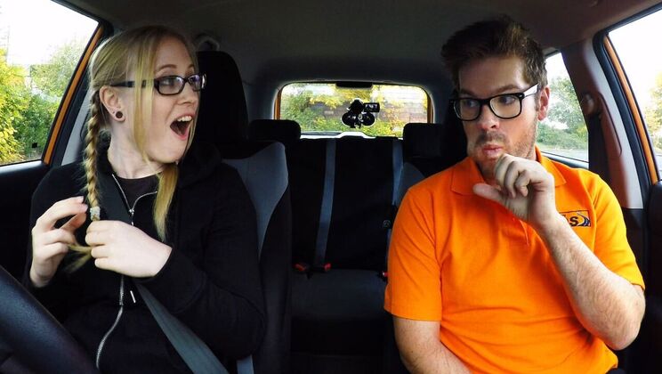 [FakeDrivingSchool] - Creampie and Handjob Outdoor - Ryan Ryder - Satine Spark