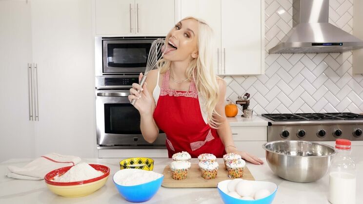 [RKPrime] - Short Hair Cutie Kay Lovely in Sexy Action