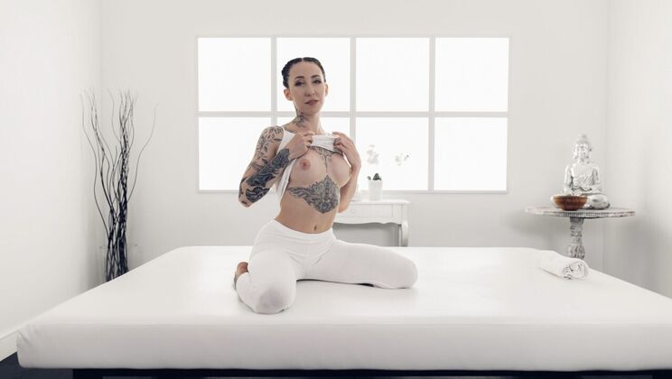 [MassageRooms] - Tattooed Girl Loves Cumshot on Face - Esluna - Marvin Straight