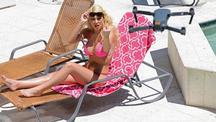 [RKPrime] - Pierced MILF in Outdoor Sex - Kenzie Taylor - Seth Gamble