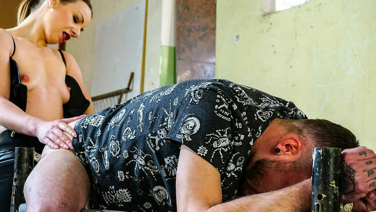 Lilit Sweet Uses Strap-on for Hardcore Fun