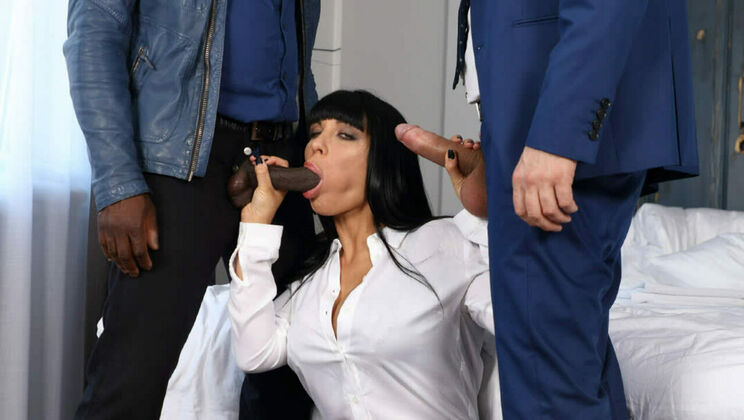 [ElegantRaw] - Valentina Ricci's Anal Den of Thieves Episode