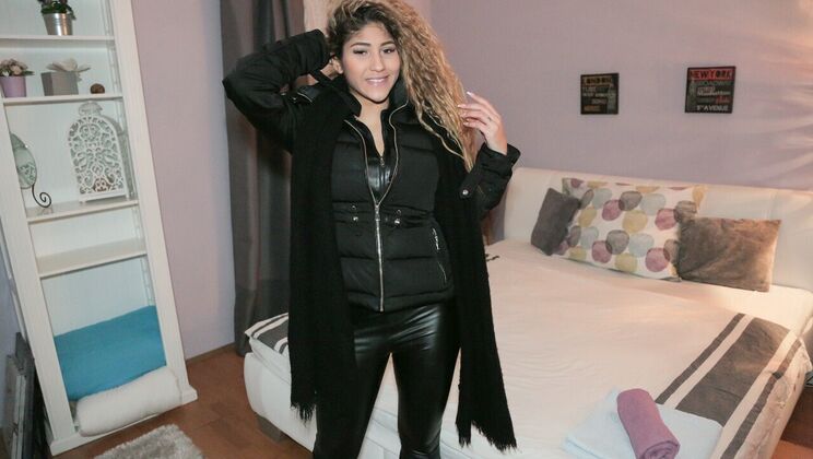 [PublicAgent] - Public Fucking in a Hotel Room - Venus Afrodita - Thomas Salek