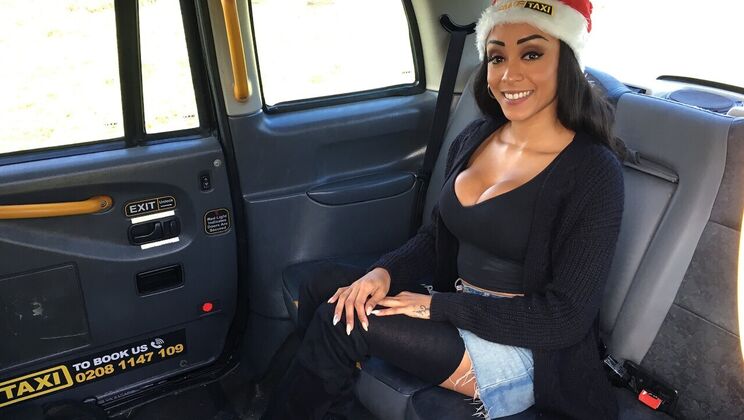 [FakeTaxi] - Black Petite Babe with Big Tits Cums - John - Alyssa Divine
