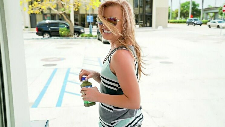 Levi Cash's Blonde Bomb