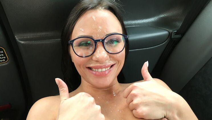 [FakeTaxi] - Brunette Alysa Gives a Deepthroat - John - Alysa Gap