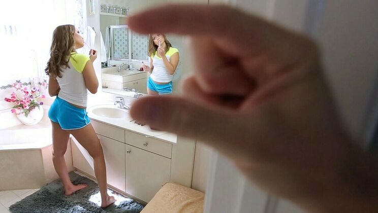 Liza Rowe Tiny and Tempting Rough Sex