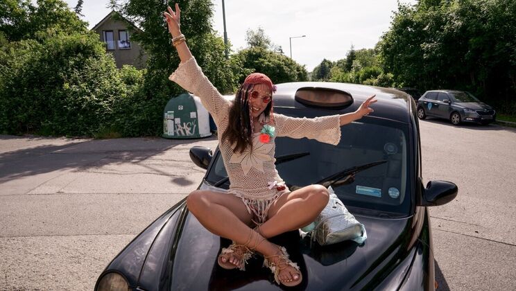 Shaved Pussy, Doggystyle with Linda del Sol