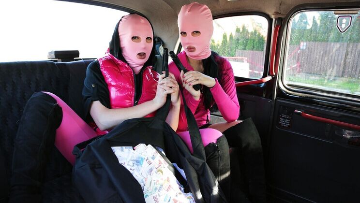 [FakeTaxi] - Lesbian Fun in London Cab - Kristof