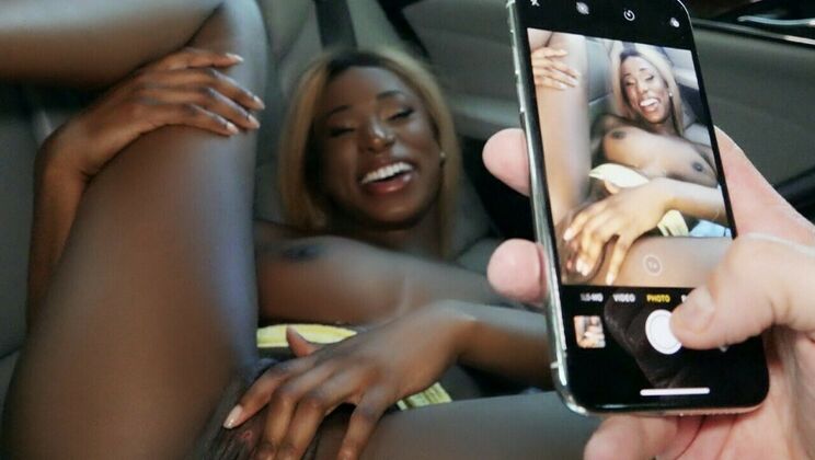 [StrandedTeens] - Kinsley's Bubble Butt, Big Cock Fuck - Tony Rubino - Kinsley Karter