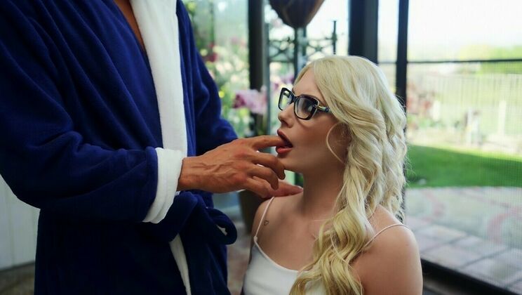 [IKnowThatGirl] - Ass Fingering and Interview - Xander Corvus - Nella Jones