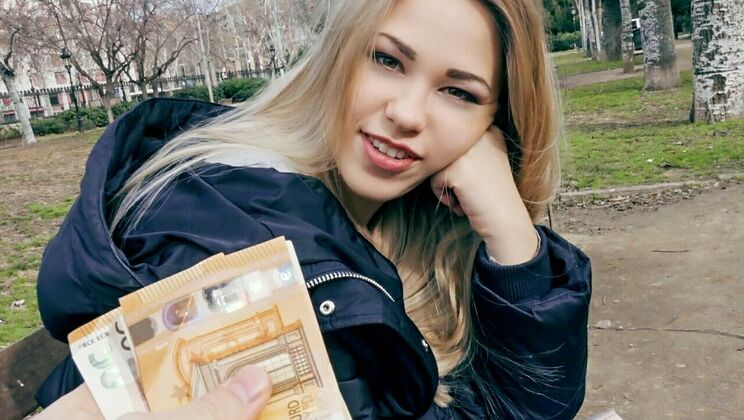 [PublicPickups] - Blonde and Brainy Public Sex - Erik Everhard - Selvaggia