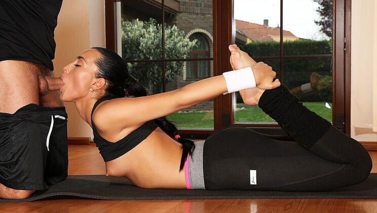 [FitnessRooms] - Anna Rose's Ass Gets Licked in Private Class - Anna Rose - George Uhl