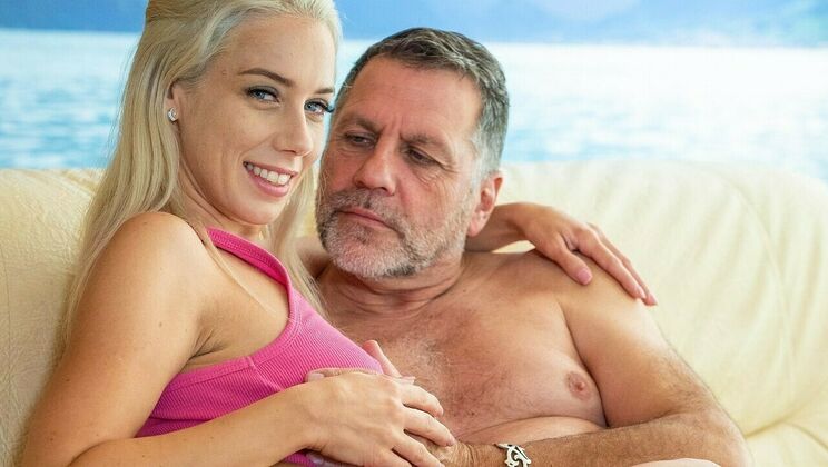 [BeautyandtheSenior] - Nesty Gives Philippe a Facial in Hardcore Scene - Phillipe Soine - Nesty Gre