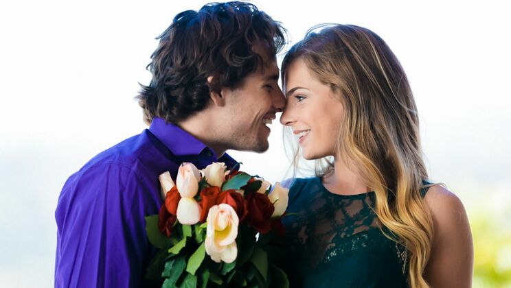 Creampie and Blowjob with a Tattooed Girl