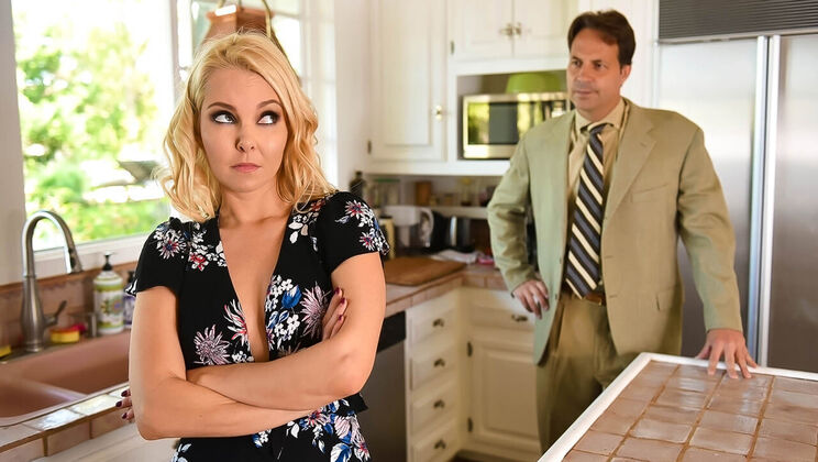 [FamilyStrokes] - Aaliyah Love and Nathan Bronson's Intimate Stepfamily Moment - Nathan Bronson - Aaliyah Love