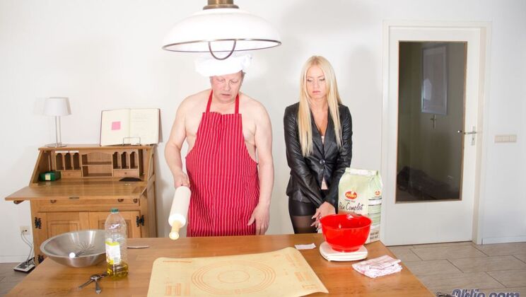 [Oldje] - Close Up Blowjob with Blonde Teen