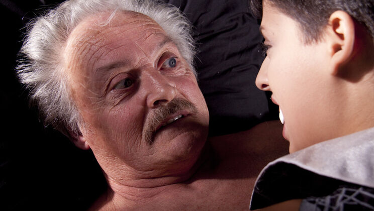 [Oldje] - Coco's Halloween Blowjob Surprise - Gustavo - Coco Del Mal